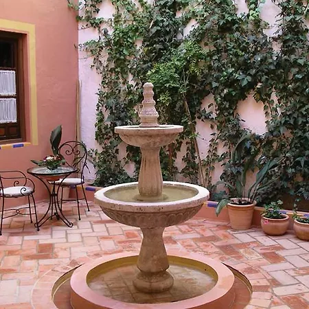 El Rincon De Descalzas 3*